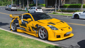 Sài Gòn: Bắt gặp Nissan 350Z độ bodykit Veilside “cực cháy”