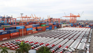 Ô tô nhập khẩu giảm mạnh trong tháng 8/2021