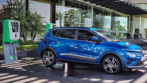 Từ 1-3: Miễn lệ phí trước bạ cho ô tô điện chạy pin trong 3 năm đầu