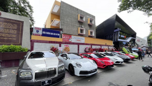 Sài Gòn: Chiêm ngưỡng dàn xe cực phẩm ngày khai trương showroom siêu xe, xe sang K-Super