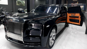 Chiếc Rolls-Royce Phantom VIII Series II đầu tiên về Việt Nam có giá hơn 80 tỷ VNĐ