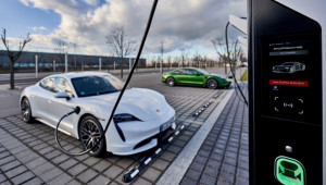 Porsche Việt Nam hợp tác với Charge+ phát triển 17 điểm sạc nhanh