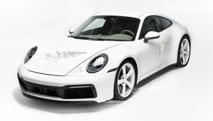 Porsche 911 Carrera 4S được trang trí pha lê kiểu 