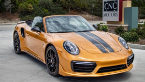 Porsche 911 Turbo S Cabriolet “Exclusive Series” hiếm hoi được rao bán giá 7,44 tỷ VNĐ
