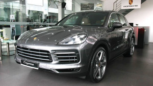 Chiêm ngưỡng màu sơn mới của Porsche Cayenne 2019 tại Việt Nam