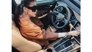 Mừng sinh nhật sớm, siêu mẫu Thanh Hằng tậu Porsche Macan 2019