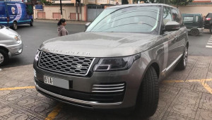 Doanh nhân Bình Dương là người đầu tiên nhận Range Rover Autobiography 2018 trị giá 12 tỷ đồng