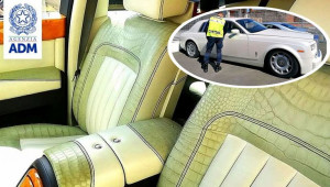 Một chiếc Rolls-Royce Phantom bị hải quan thu giữ vì có nội thất bằng da cá sấu