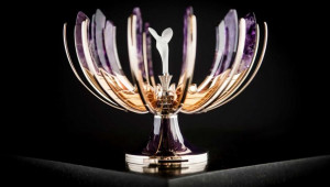Biểu tượng Spirit of Ecstasy nhà Rolls-Royce siêu ấn tượng nhân dịp Lễ Phục sinh