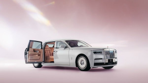 Chiêm ngưỡng chiếc Rolls-Royce Phantom độc bản lấy cảm hứng từ hoa anh đào