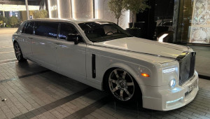 Rolls-Royce Phantom được độ thành xe limousine “cực chất”