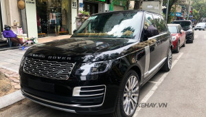 Range Rover LWB SVAutobiography 2019 khoe dáng giữa phố phường Hà Nội