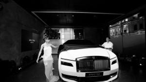 Cận cảnh Rolls-Royce Spectre trị giá 25 tỷ đồng của đại gia Minh Nhựa