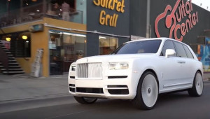 Chiêm ngưỡng Rolls-Royce Cullinan phiên bản 