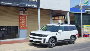 Hyundai Santa Fe 2025 lần đầu lộ diện tại Việt Nam
