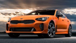 Kia Stinger 2021 nâng tầm động cơ, liệu có thoát kiếp “xe cỏ”?