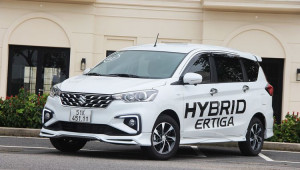Suzuki Ertiga Hybrid AT được ưu đãi lớn dịp cuối năm, giá chỉ còn từ 474 triệu đồng