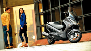 Suzuki Burgman 180 chuẩn bị trình làng, đe doạ 