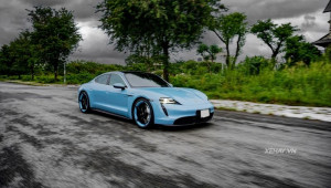 Porsche Taycan lọt 
