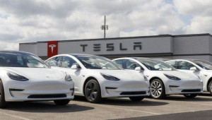 Hacker tuổi teen tuyên bố có thể hack hơn 25 chiếc xe Tesla từ nhiều quốc gia