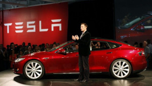 Elon Musk gợi ý sẽ bán 10% cổ phiếu, Tesla 