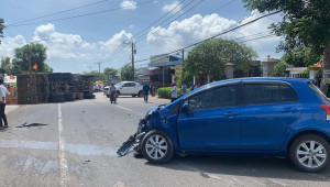 Vũng Tàu: Sang đường bất ngờ, nữ tài xế Toyota Yaris gây tai nạn liên hoàn với 3 ô tô