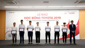 Toyota Việt Nam trao tặng 200 suất học bổng hỗ trợ sinh viên chuyên ngành kỹ thuật và âm nhạc