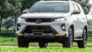 Toyota Fortuner Legender: Phá bỏ định kiến?