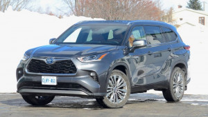 [ĐÁNH GIÁ XE] Toyota Highlander Hybrid 2021 - Thay thế động cơ, liệu đã thật sự đúng?