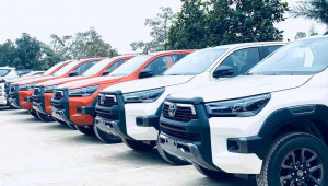 Toyota Hilux “cháy hàng”, khách hàng Việt phải chờ đến giữa năm mới có xe