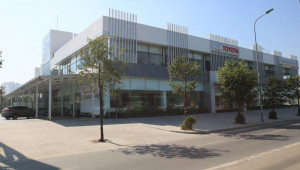 Toyota Việt Nam khai trương hai đại lý mới tại Hà Nội và Thanh Hoá