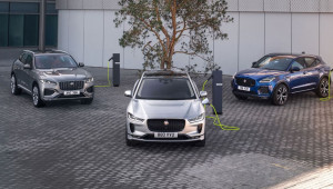 Nước Anh cấm xe sử dụng động cơ đốt trong từ năm 2030