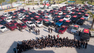 Gần 100 xe VinFast khởi động hành trình chinh phục địa đầu Tổ quốc