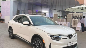 VinFast VF8 được ưu đãi tới 480 triệu đồng: Khách hàng đua nhau bổ sung đặt cọc để chốt hoàn toàn