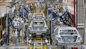 Việt Nam đã tự sản xuất được gần 300 linh kiện, phụ tùng xe ô tô