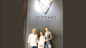 Nguyên Phó Thủ tướng Đức tham quan nhà máy sản xuất ô tô VinFast