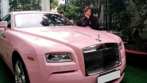 Dàn xe đắt đỏ của CEO nghìn tỷ Nguyễn Phương Hằng: Toàn Rolls-Royce với Bentley