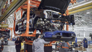 Nhà Trắng công bố kế hoạch chi thêm 3 tỉ USD để phát triển ô tô điện