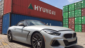 BMW Z4 2021 đầu tiên cập bến Việt Nam với trang bị mà xe chính hãng phải 