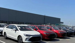 Lô Beijing U5 Plus mới về Việt Nam, tăng giá bán lên 508 triệu đồng