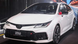 Toyota Corolla GR Sport có phiên bản mới được nâng cấp hiệu suất mạnh