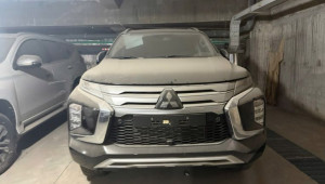 Nghịch lý Mitsubishi Pajero Sport 2022 