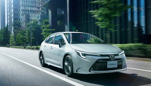 Toyota Corolla Altis 2025 chính thức bỏ động cơ xăng, chuyển hoàn toàn sang hybrid