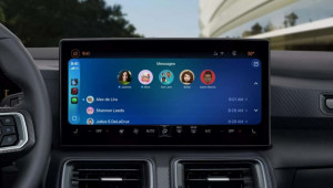 Apple CarPlay cập nhật loạt tính năng mới: Hỗ trợ ChatGPT và họp Google Meet trên ô tô