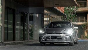 Toyota thông báo giá bán chính thức của Camry 2024: Giá từ 1,220 tỷ đồng