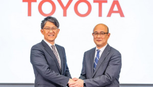 Toyota thay 