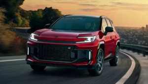 Toyota kéo dài chu kỳ xe lên 9 năm, tập trung nâng cấp phần mềm