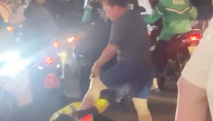 Va chạm giao thông - dừng hành vi côn đồ trước 