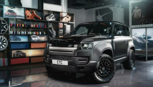 Land Rover Defender 90 “lột xác” với gói độ bằng cả chiếc Toyota Camry