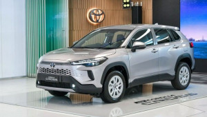 Toyota Corolla Cross 2024 chưa ra mắt đã bị 